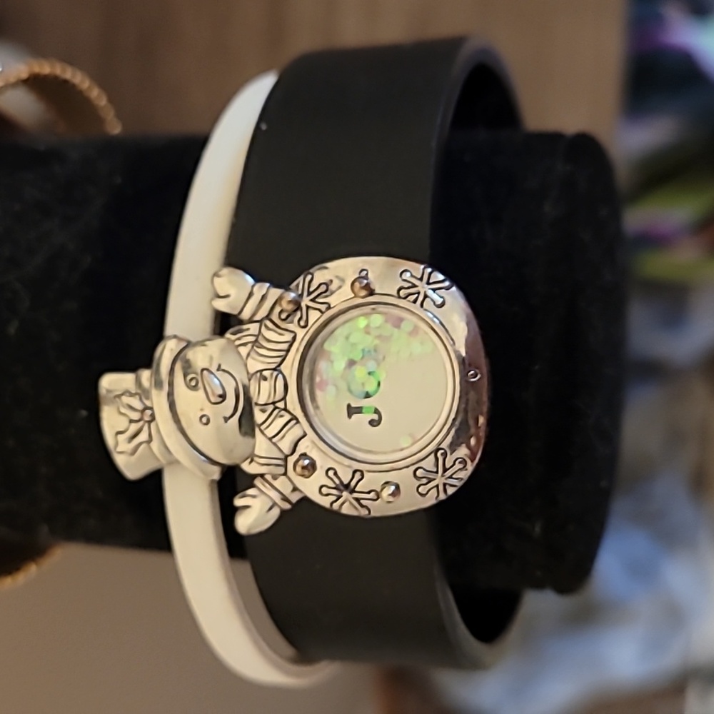 Snowman bracelet.